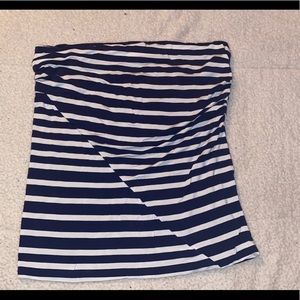 Crop top and it’s also a skirt